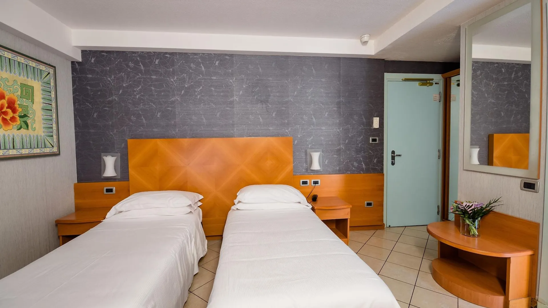 ***  Hotel Centrale Bologna Italy