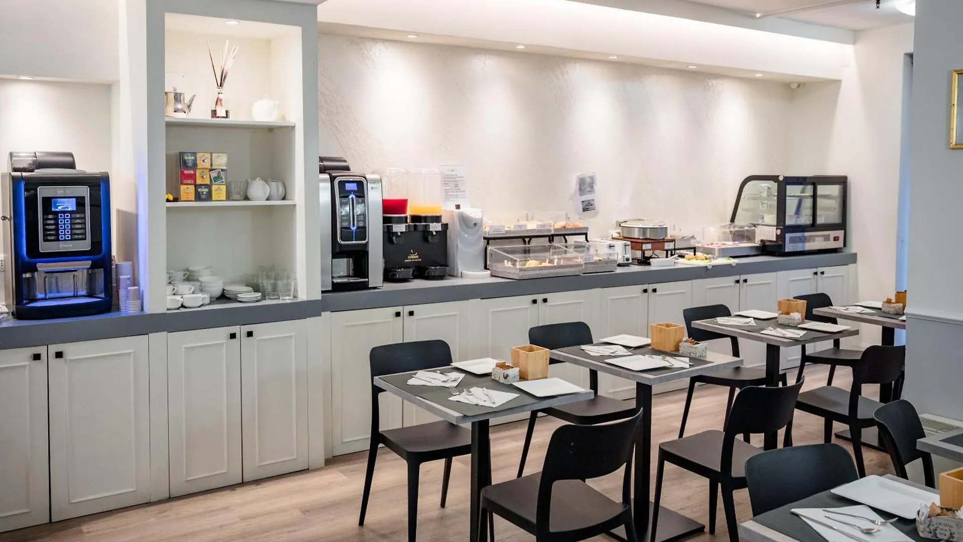 Hotel Centrale Bologna 3*,